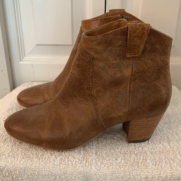 Brown booties, gently used, good condition - Picture 3 of 5